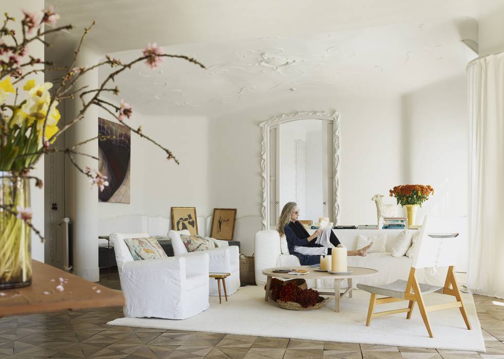 Ana's living room in La Pedrera