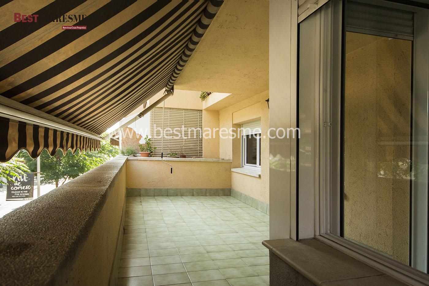 Salón comedor con salida a terraza