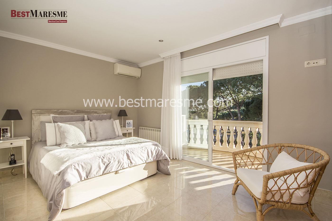 Casa en venta en Premia de Dalt Suite con baño y terraza