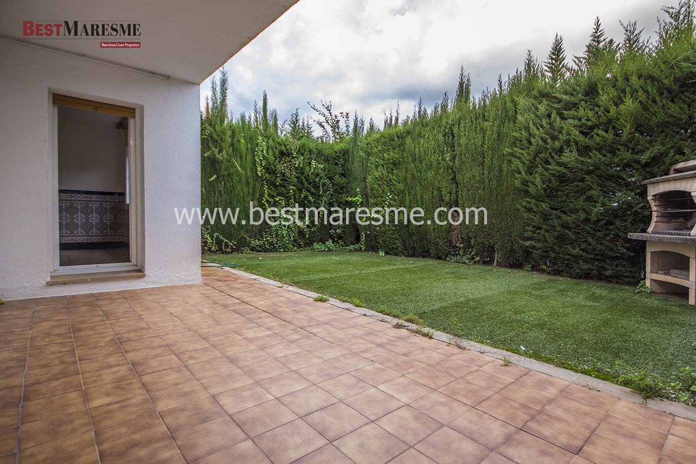 Casa en venta en Premia de Dalt Jardín con barbacoa