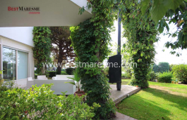 Built in the 70s by their owners, appeared at that time in several architectural magazines