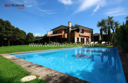 Stately and Luxurious in the Valles Oriental area with high-end appliances, cellar with lounge