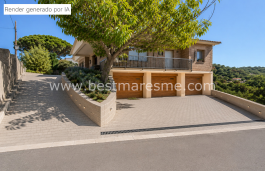 Vivienda a reformar con gran parcela en centro de Cabrils.