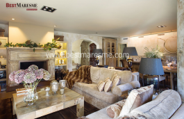 Located in gated private complex that consists in: The plot of the main house of 2,217 m2 and 1,036m2 guest house.