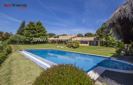 Residential Area Supermaresme, on a plot of 2.368 m2 and 900 m2 built. 