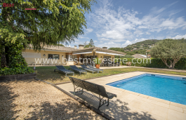 Magnífica casa en Cabrils en una sola planta, con jardín y piscina