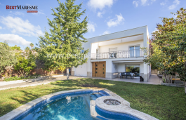 Fantástica casa en alquiler a los 4 vientos con jardín y piscina en Vilassar de Dalt.