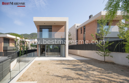 Obra nueva en el centro de Premià de Dalt