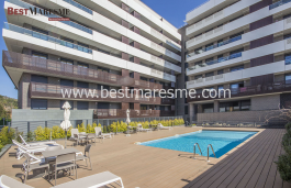 Promotion of apartments with terrace, two minutes’ walk from the beach and all essential services