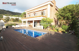Detached house, on the Costa de Barcelona, located in private resort of Teià, with security 24 hours a day