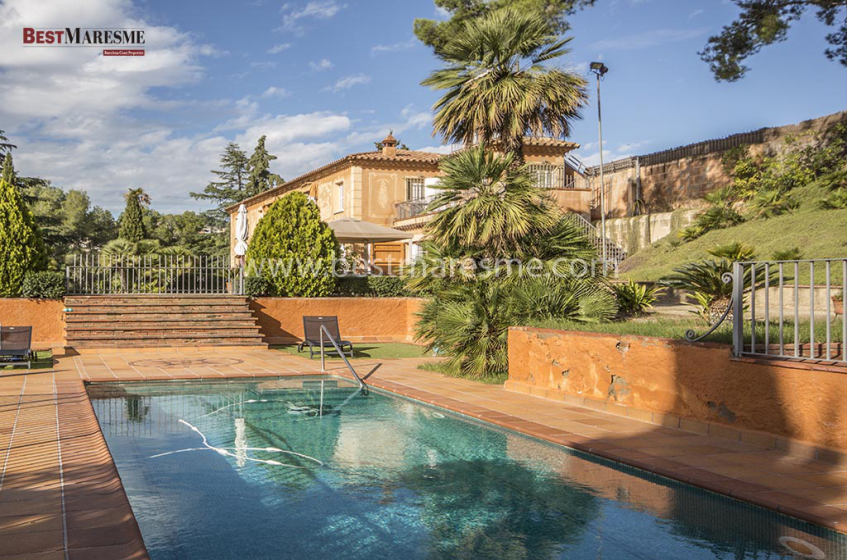 Casa ala venta en Alella, perfecta fusión entre tradición y belleza del entorno. Perfecta fusión entre tradición y belleza del entorno.