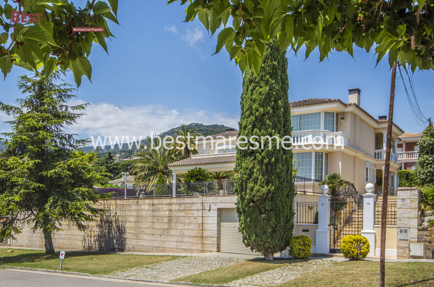 Cuando el lujo es espacio. Casa de grandes dimensiones en Vilassar de Dalt